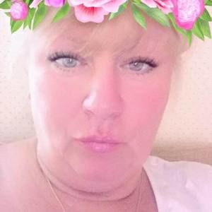 Meet your Posher, Suzanne